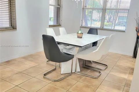 8354 NW 142nd St, Miami Lakes FL 33016