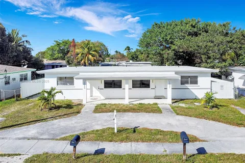 1031 NW 108th Ter, Miami FL 33168