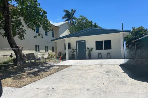 2339 Freedom St, Hollywood FL 33020