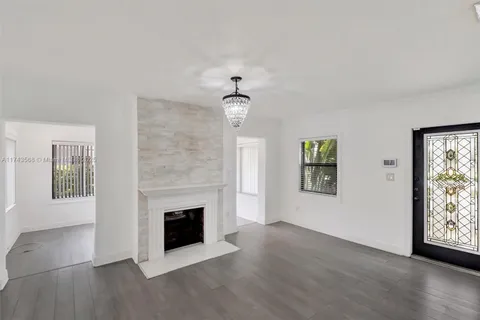 135 Ponce De Leon Blvd # 135, Coral Gables FL 33134
