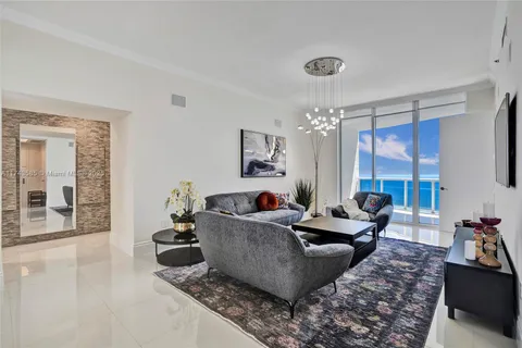 16001 Collins Ave # 1604, Sunny Isles Beach FL 33160