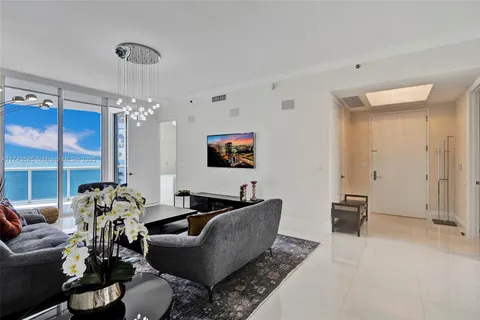16001 Collins Ave # 1604, Sunny Isles Beach FL 33160