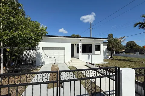 599 E 12th St, Hialeah FL 33010