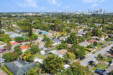 1431 NE 156th Ter, North Miami Beach FL 33162