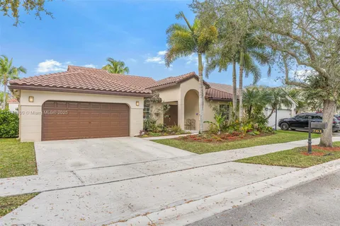 761 Heritage Way, Weston FL 33326