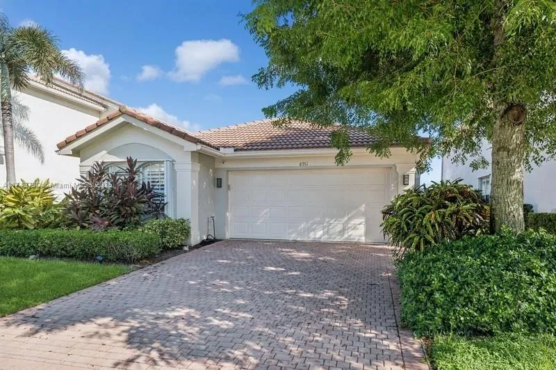 8911 Chestnut Ridge Way, Boynton Beach FL 33473