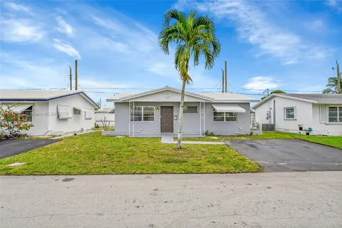 4564 NW 16th Way, Fort Lauderdale FL 33309