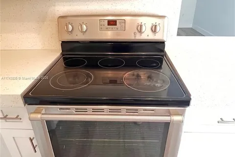 20200 NE 27th Ct # 9, Aventura FL 33180