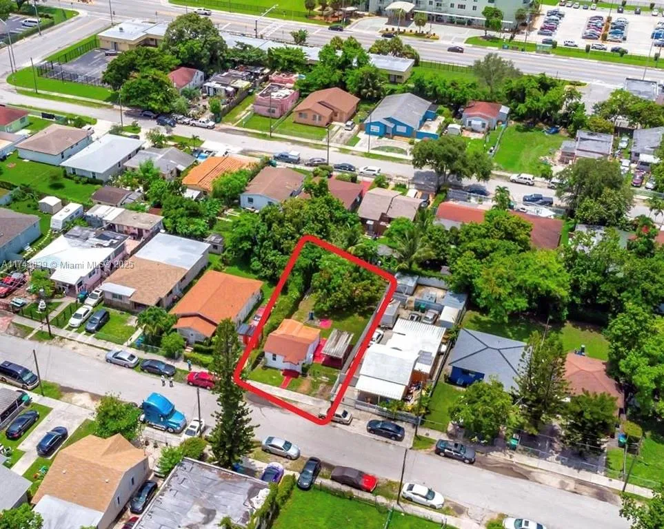 2356 NW 55th Ter, Miami FL 33142