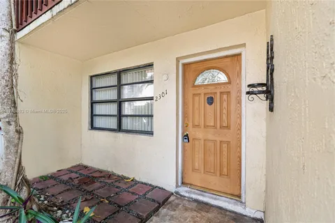 2301 W 66th Pl # 304, Hialeah FL 33016