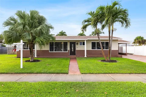 2331 NE 12th Ter, Pompano Beach FL 33064