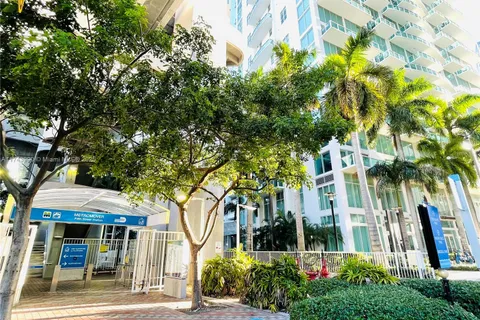 41 SE 5th St # 808, Miami FL 33131