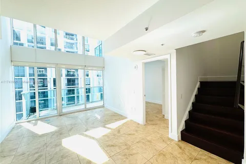 41 SE 5th St # 808, Miami FL 33131