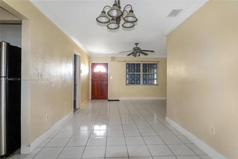 14504 SW 105th Ct, Miami FL 33176