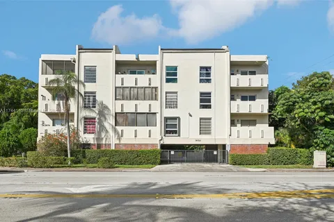 1650 S Le Jeune Rd # 303, Coral Gables FL 33134