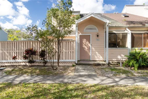 1832 Runners Way, North Lauderdale FL 33068