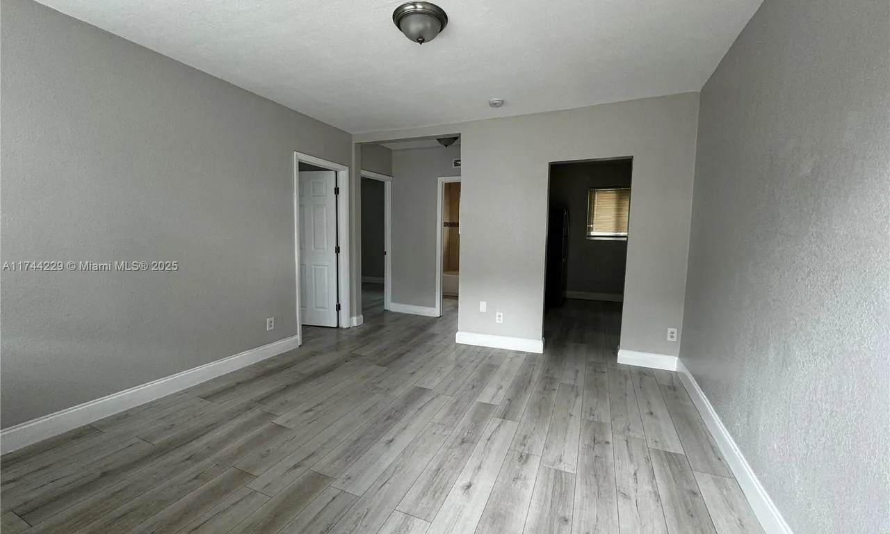 1920 Washington Ave # 5, Opa-Locka FL 33054