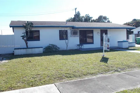 3224 NW 181st St, Miami Gardens FL 33056