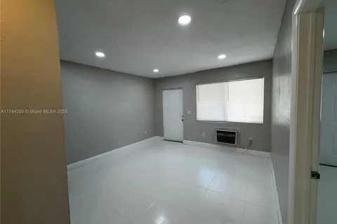 1920 Washington Ave # 2, Opa-Locka FL 33054