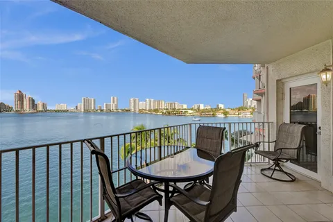 18260 N Bay Rd # 512, Sunny Isles Beach FL 33160