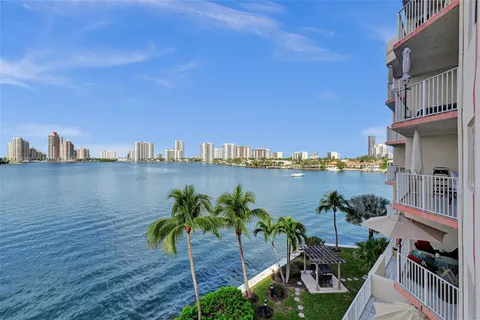 18260 N Bay Rd # 512, Sunny Isles Beach FL 33160