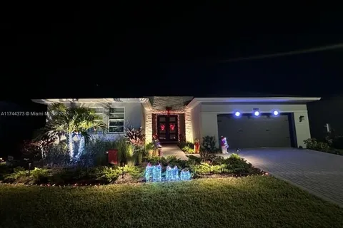 10183 SW Orana Dr, Port St. Lucie FL 34987