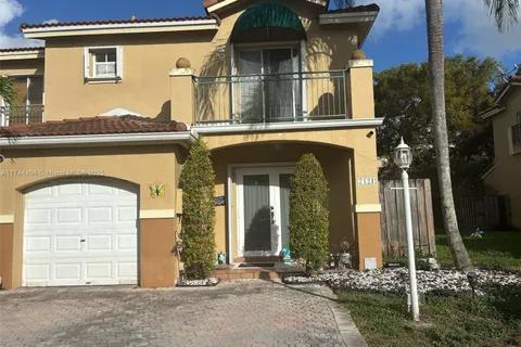 7121 SW 158th Ct, Miami FL 33193