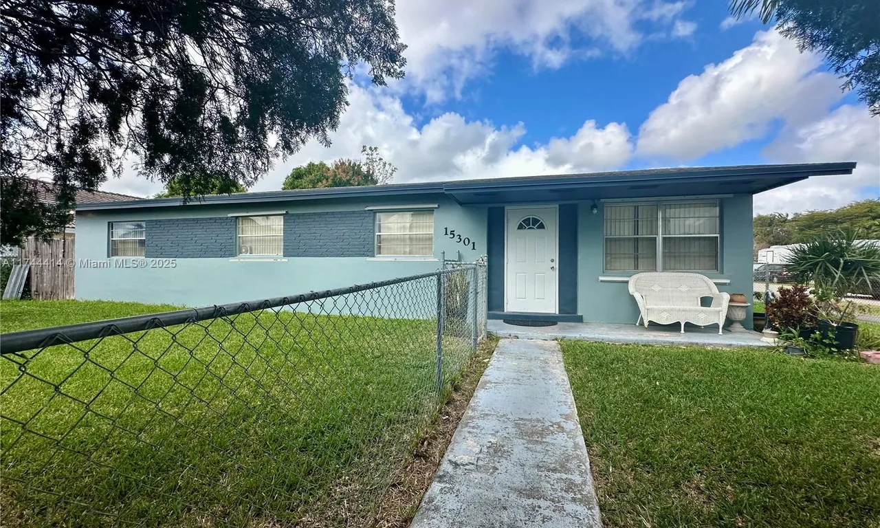 15301 SW 306th St, Homestead FL 33033