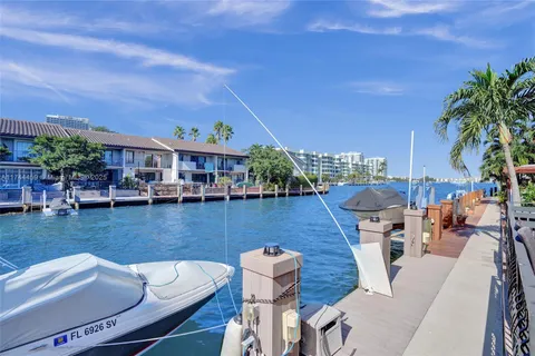 16478 NE 27th Pl # 34, Eastern Shores FL 33160