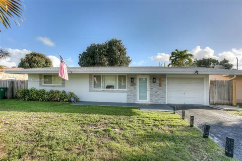 7790 NW 15th St, Pembroke Pines FL 33024