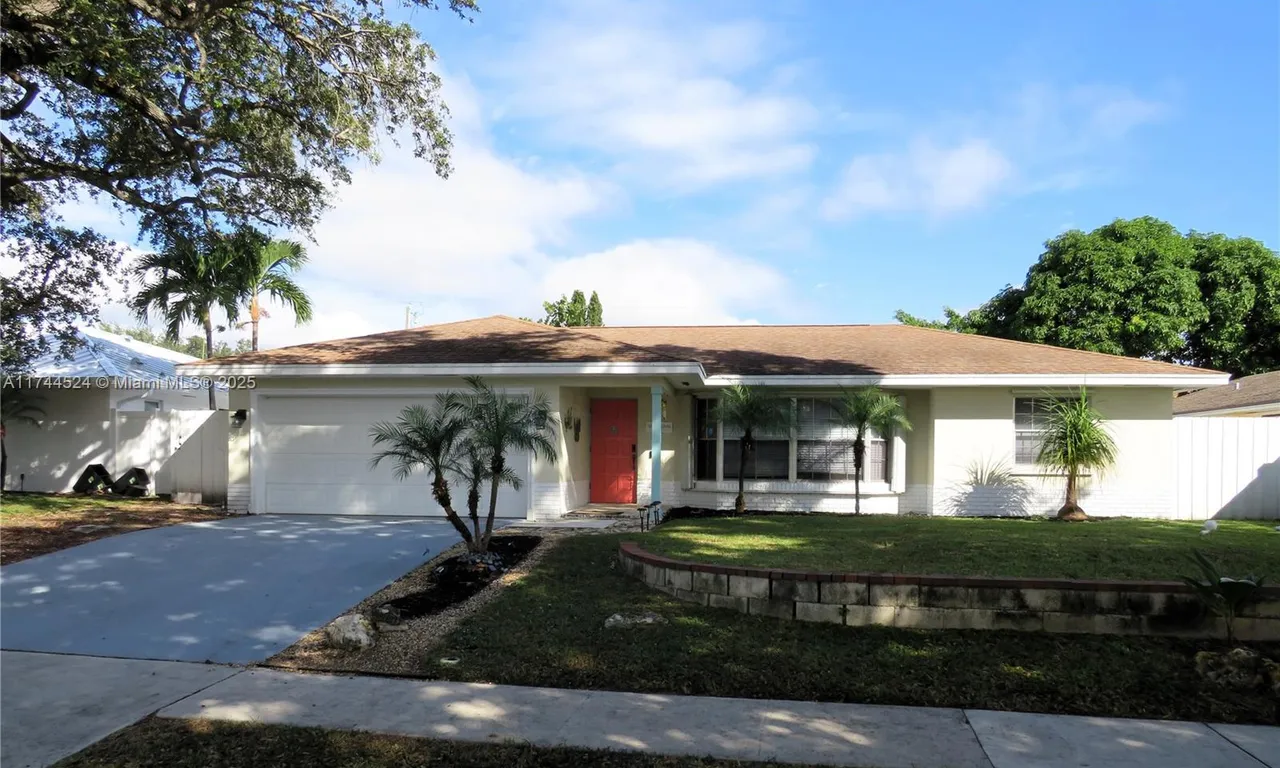 2359 Gabriel Ln, West Palm Beach FL 33406