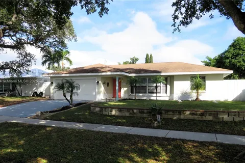 2359 Gabriel Ln, West Palm Beach FL 33406