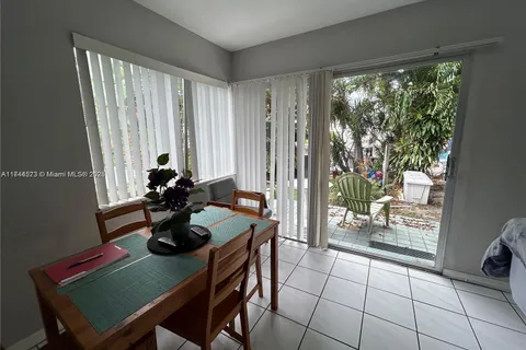 90 Isle Of Venice Dr # 1, Fort Lauderdale FL 33301