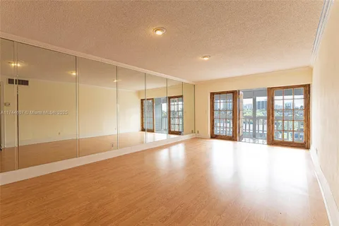 455 Paradise Isle Blvd # 402, Hallandale Beach FL 33009