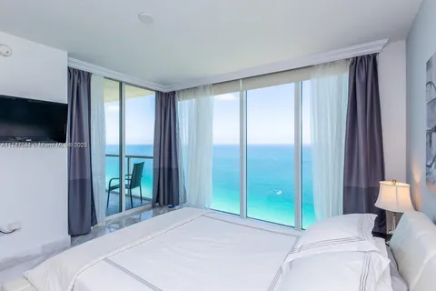 16699 Collins Ave # 3203, Sunny Isles Beach FL 33160