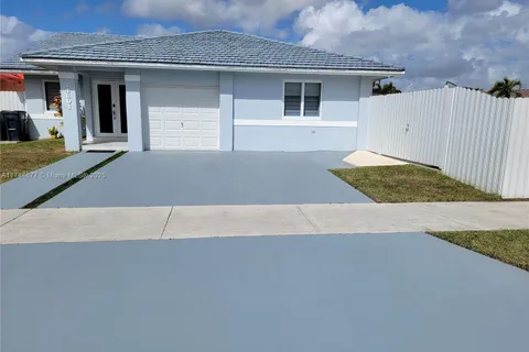 14601 SW 48th St, Miami FL 33175