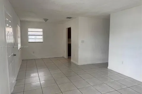 201 NE 35th St # 0, Oakland Park FL 33334