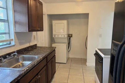201 NE 35th St # 0, Oakland Park FL 33334