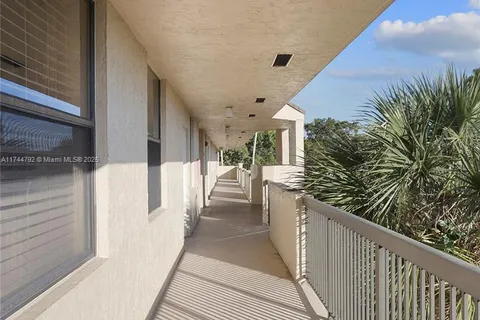 3100 NW 42nd Ave # D401, Coconut Creek FL 33066