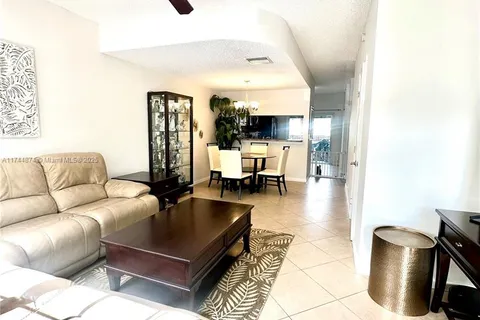 3179 SW 50th St # 73, Dania Beach FL 33312