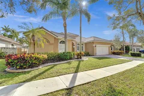 2161 NW 128th Ave, Pembroke Pines FL 33028