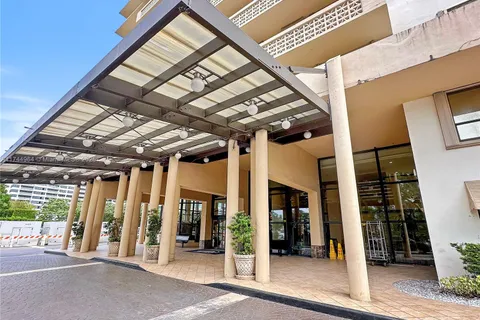 10185 Collins Ave # 502, Bal Harbour FL 33154