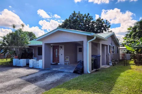 2633 NW 9th Lane, Wilton Manors FL 33311