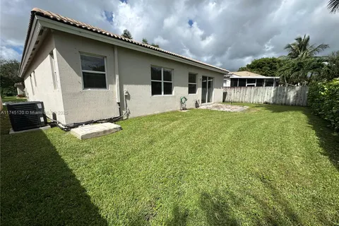 1231 SE 16th Ave, Homestead FL 33035