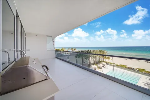 18501 Collins Ave # 403, Sunny Isles Beach FL 33160