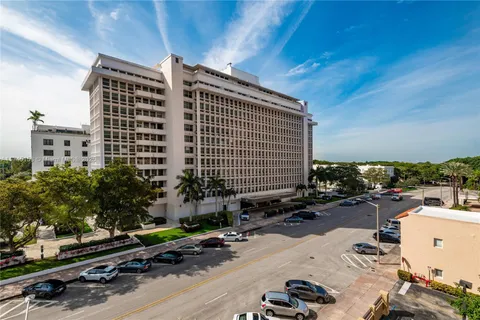 711 Biltmore Way # 502, Coral Gables FL 33134