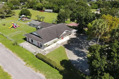 603 S 33rd St, Fort Pierce FL 34947