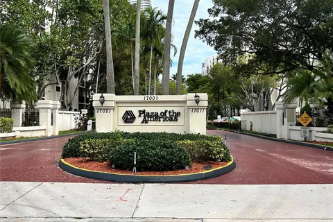 16909 N Bay Rd # 320, Sunny Isles Beach FL 33160