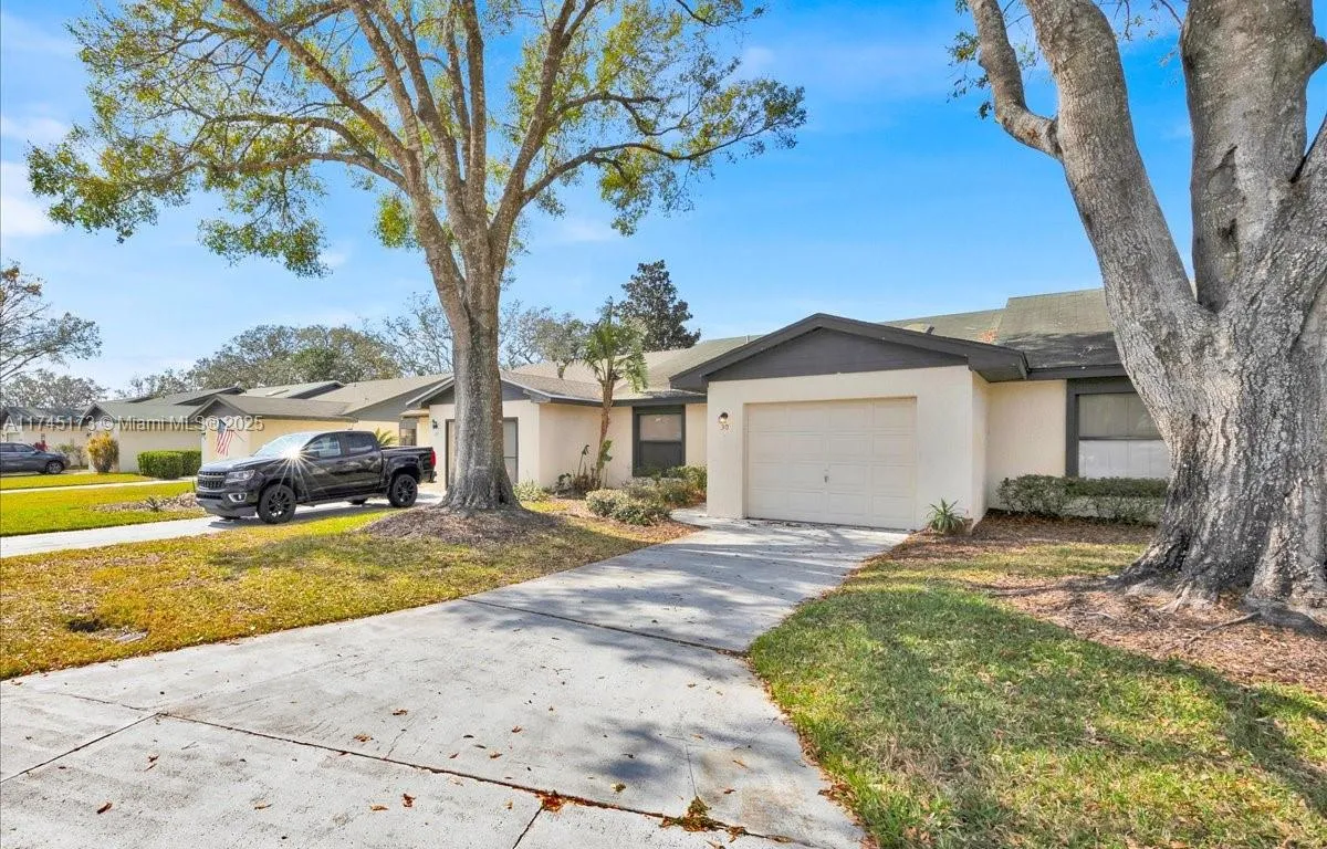 30 Buck Cir, Other City - In The State Of Florida FL 33844