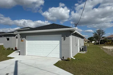 2012 NW 16 TER, Cape Coral FL 33993